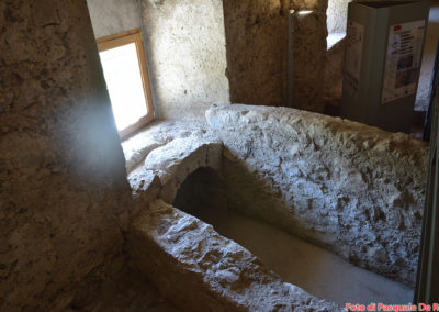 Ingresso acqua per il mulino Scala a chiocciola senza sostegno centrale alla Certosa di San Lorenzo a Padula