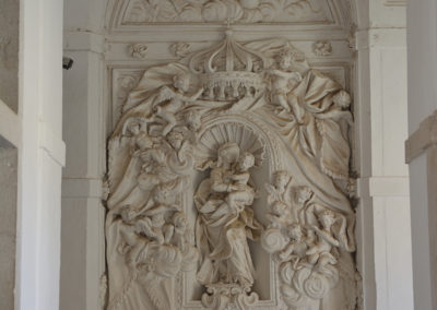 Statue nella Casa Alta della Certosa di San Lorenzo a Padula