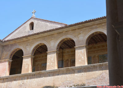 Il chiostro della foresteria nella Casa Alta della Certosa di San Lorenzo a Padula