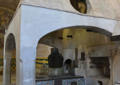 La cappa della fornace nella cucina della Certosa di San Lorenzo a Padula