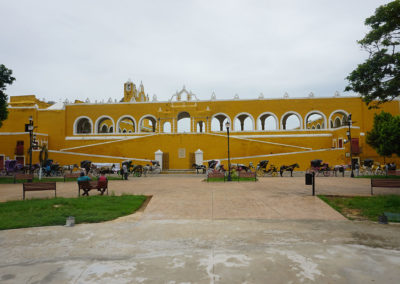Calle 31 ed Ex-convento di Sant’Antonio da Padova - Izamal - Diario di viaggio in Messico
