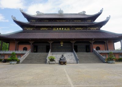 Bai-Dinh-Pagoda--Veduta-frontale