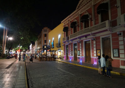 Centro-storico-Merida-di-notte- Diario di viaggio in Messico