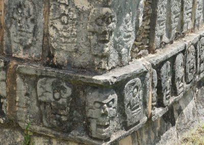 Chichen-Itza-Tzompantli-Muro-dei-Teschi - Diario di viaggio in Messico