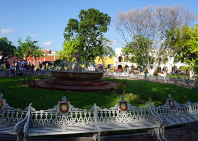 Piazza-e-Parco-Francisco-Canton---Valladolid-Paanorama--Valladolid-da-terrazza-El-Mason-del-Marques.--Diario-di-viaggio-in-Messico