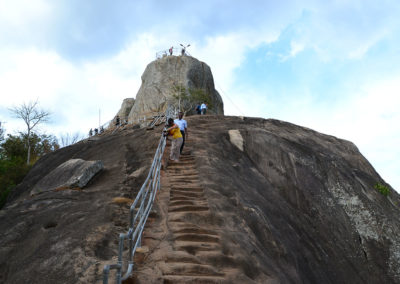 Roccia della meditazione (Aradhana-Gala) Mihintale - Diario di viaggio in Sri Lanka