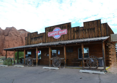 Camper Store Kodachrome Basic State Park Diario di viaggio in USA