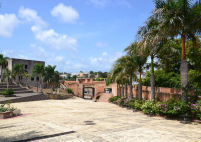 Porta d'accesso- alla Plaza de Espana Santo Domingo Diario di viaggio a Santo Domingo