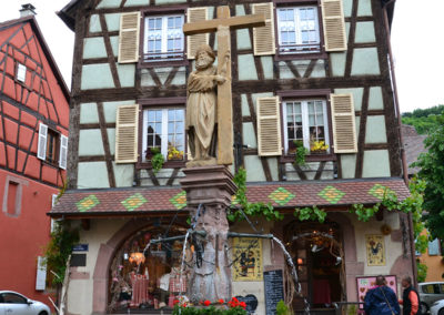 Fontaine Costantine, Rue du General de Gaulle, Kaysersberg - Diario di viaggio in Alsazia