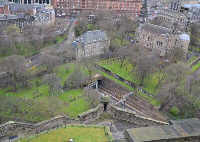 Edinburgh Castle, panorama su West Princes Street Gardens e The Paris Church of St. Cuthbert Diario di viaggio in Scozia.