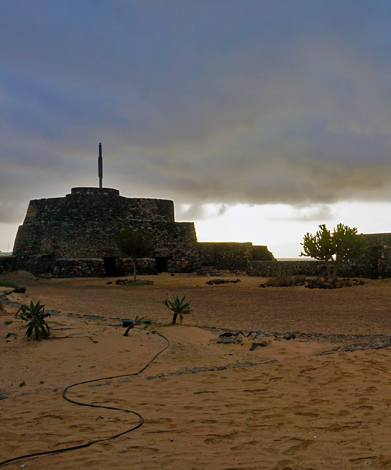 Hornos de Cal de la Guirra, Paseo Maritimo Promenade, Caleta de Fuste, Fuerteventura.