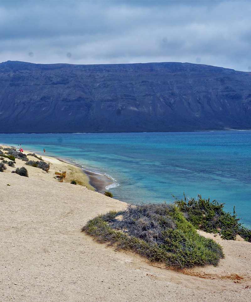 Playa-del-Salado,-La-Graciosa