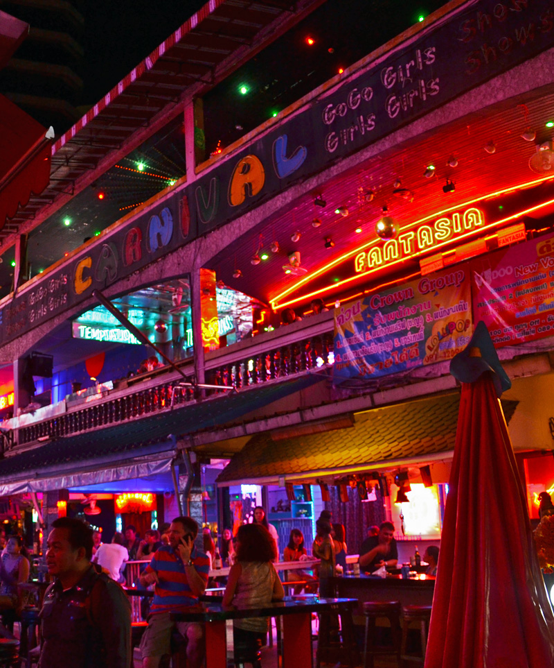 Zona-luci-rosse-a-Bangkok---Patpong-e-Soy-Cawboy,