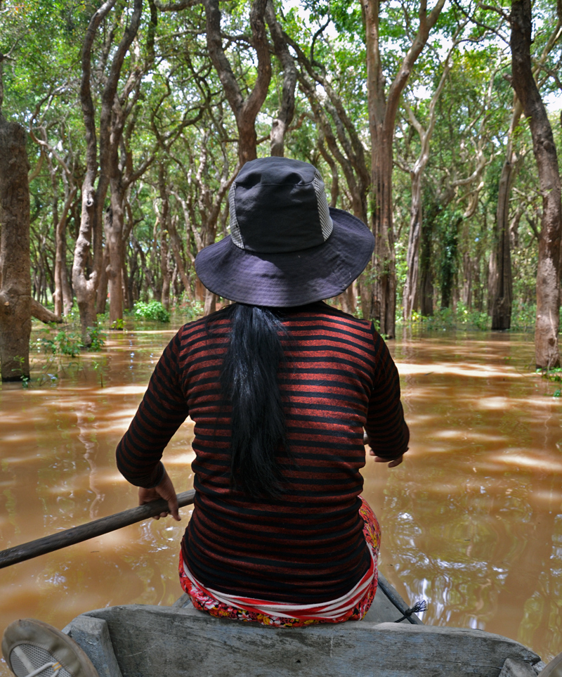 foresta-di-mangrovie,--Kampong-Phluk-Floating-Village