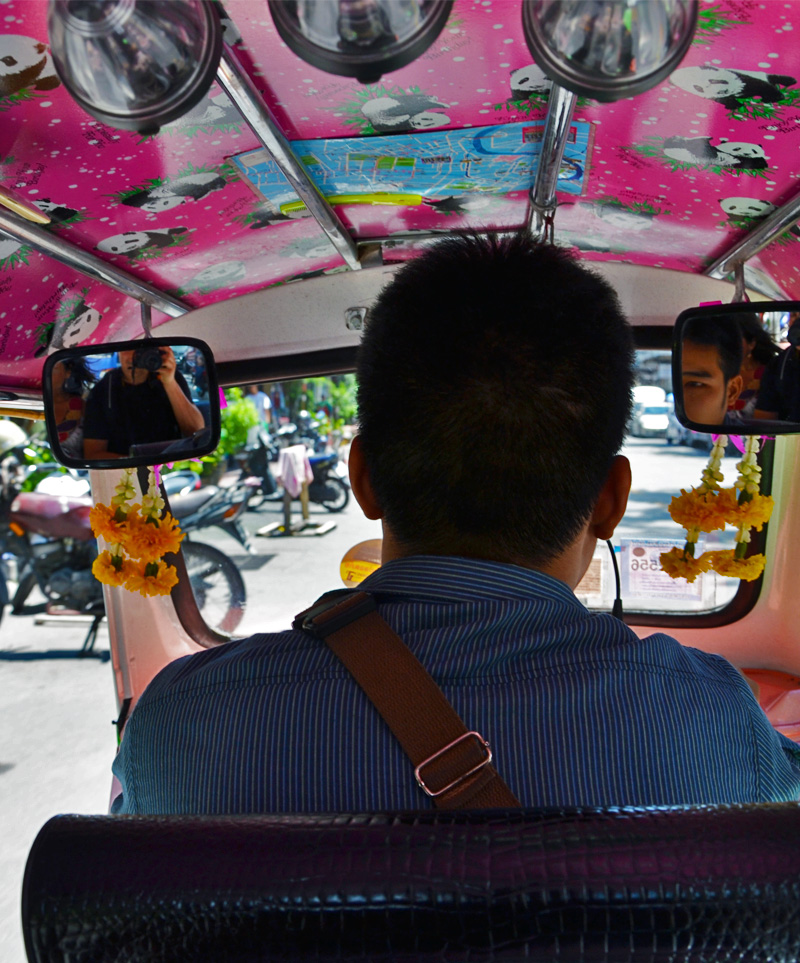 tuk-tuk-China-Town-Wat-Saket,-Bangkok.