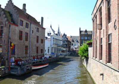 I canale nel quartiere Huidenvettersplein,-Bruges