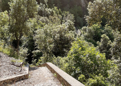 Le scale del sentiero per la valle delle Ferriere