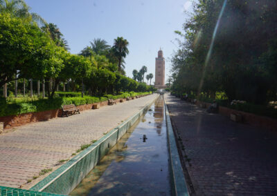 Giardini-e-Moschea-Koutoubia,-Marrakech